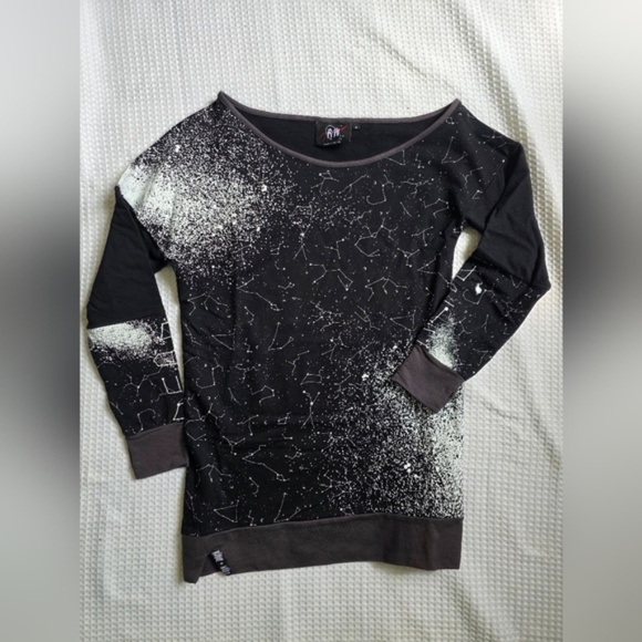 Wanderer Sweater/Dress - Picture 1 of 13